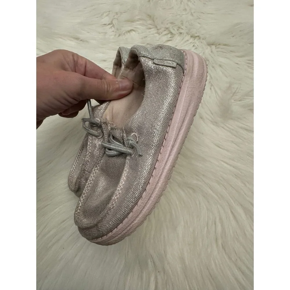 Pale pink‎ sparkle hey dude size 9 GUC